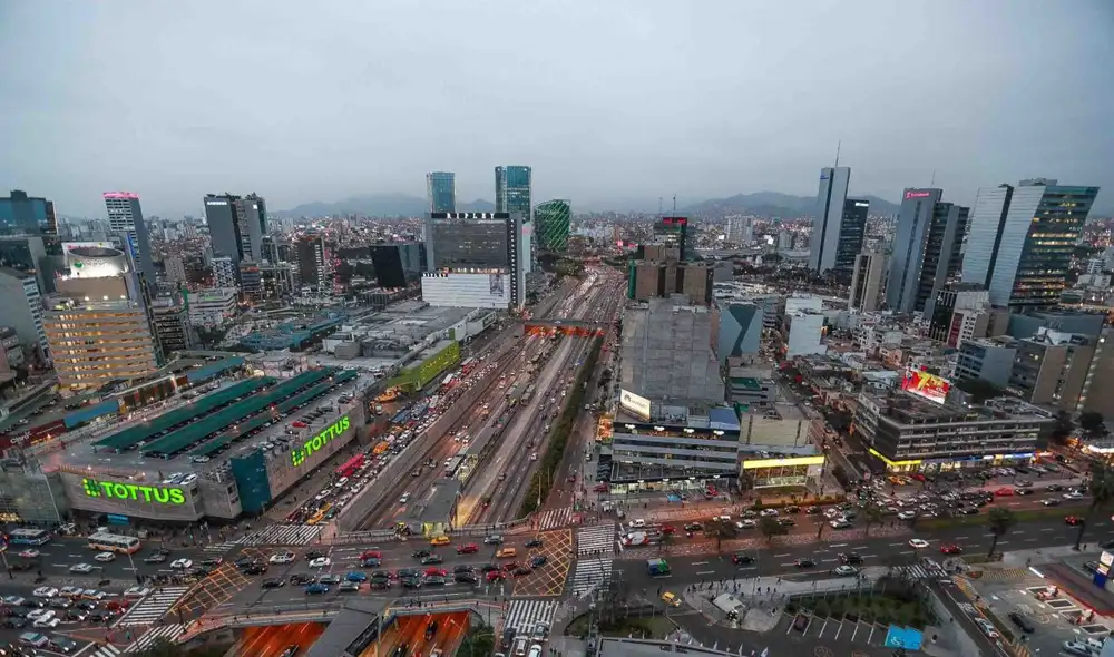 Si bien a largo plazo (12 meses) las expectativas macroeconómicas siguen siendo positivas, se registró un retroceso en economía, sector y contratación de personal. Foto: difusión