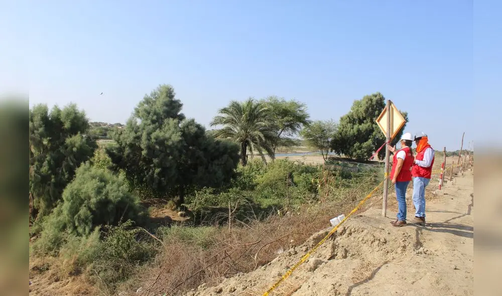 In situ. Peritos de la Contraloría verificaron demora en el plazo de ejecución de las obras.