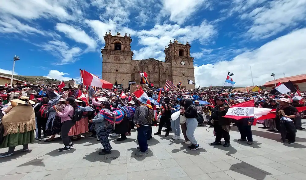 Dirigentes se reunieron en Ácora para ratifi car medidas de fuerza contra Boluarte. Foto: La FRepública Dirigentes se reunieron en Ácora para ratifi car medidas de fuerza contra Boluarte. Foto: La FRepública