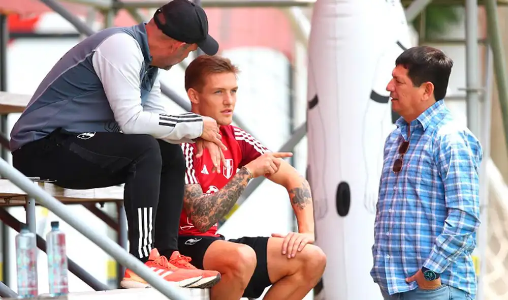 El presidente de la FPF sostuvo un pequeño diálogo con Oliver Sonne en su primer entrenamiento. Foto: Instagram/alozanofpf