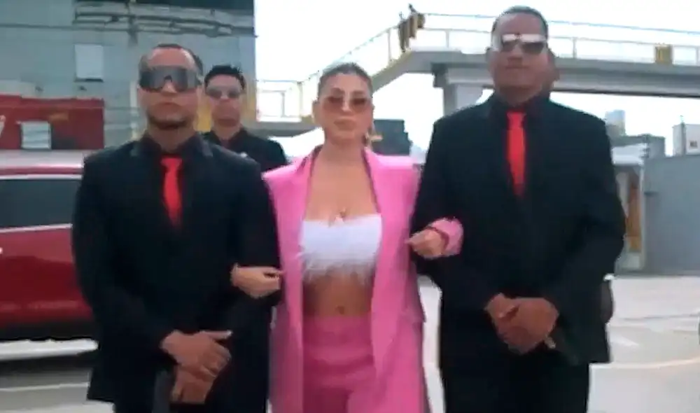 Yahaira Plasencia habló de su relación con Jair Mendoza, al igual que de los comentarios en su contra por parte de Samahara Lobatón. Foto: Willax TV Yahaira Plasencia habló de su relación con Jair Mendoza, al igual que de los comentarios en su contra por parte de Samahara Lobatón. Foto: Willax TV