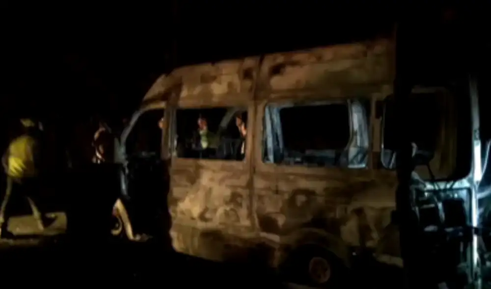 La PNP apoyó en el traslado de los heridos. Foto: Canal N