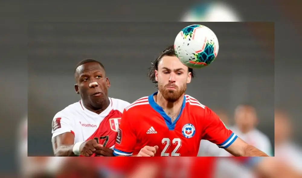 Peru vs. Chile se enfrentan en una nueva edición del clásico del Pacífico, en Santiago. Foto: AFP