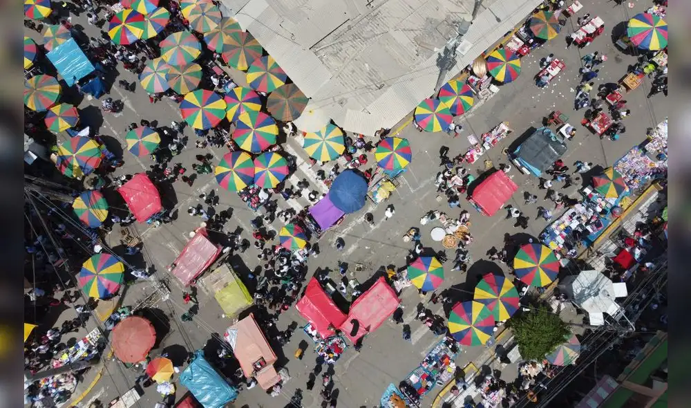 En el Perú, la informalidad alcanza al 75% de la PEA.  Foto: Clinton Medina / La República