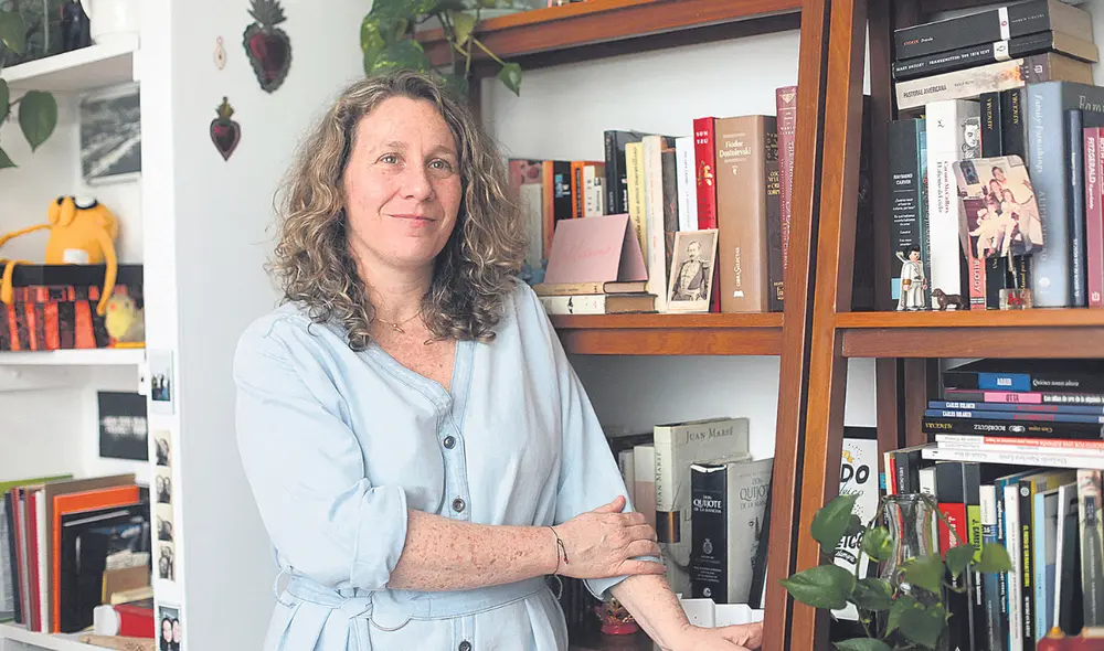 Yori comenta un poco sobre su más reciente libro. Foto: Félix Contreras/La República