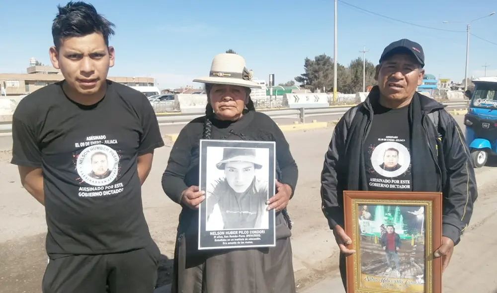 DEUDOS. Familias que perdieron a los suyos en las protestas participaron en las diligencias retrasadas de la Fiscalía.