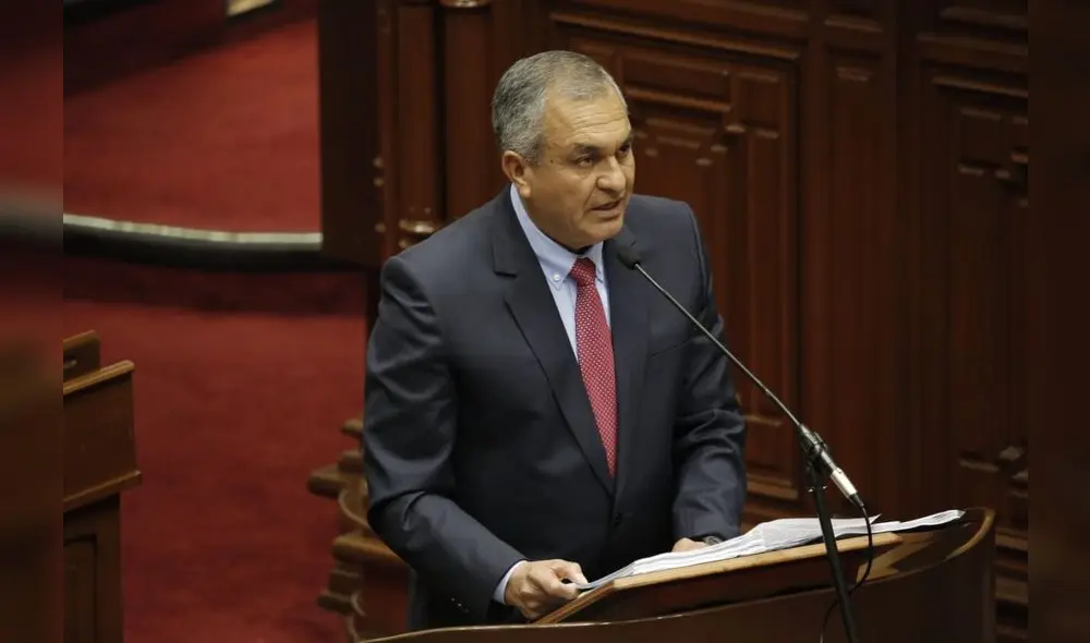 Vicente Romero pidió que todos los peruanos colaboremos con la lucha contra la inseguridad ciudadana. Foto: Antonio Melgarejo/La República – Video: Canal del Congreso