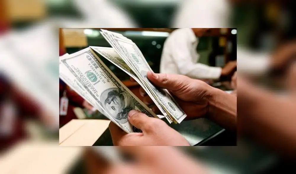 El dólar en el mercado paralelo se situaba en S/3,820 la compra y S/3,850 la venta. Foto: Andina El dólar en el mercado paralelo se situaba en S/3,820 la compra y S/3,850 la venta. Foto: Andina