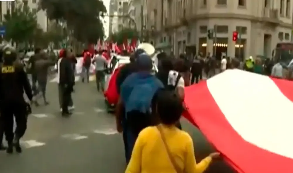 Ciudadanos de regiones iniciaron las protestas en la mañana de hoy jueves. Foto: captura de Canal N Ciudadanos de regiones iniciaron las protestas en la mañana de hoy jueves. Foto: captura de Canal N