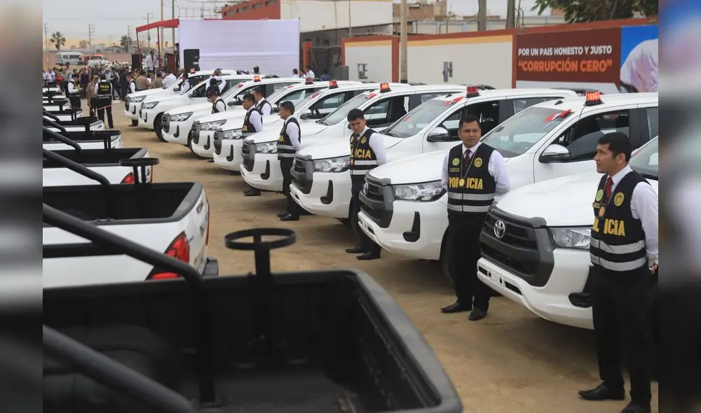 Fiscalía, además de la Contraloría, investiga millonaria compra de camionetas a cargo del Gobierno Regional. Foto: Clinton Medina/La República