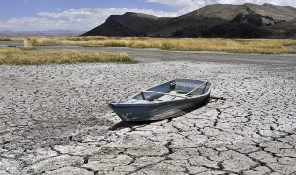 El impacto de la sequía ha sido devastador. Las fuentes de agua dulce se han agotado. No hay caudales para riego de los campos. Foto: La República El impacto de la sequía ha sido devastador. Las fuentes de agua dulce se han agotado. No hay caudales para riego de los campos. Foto: La República