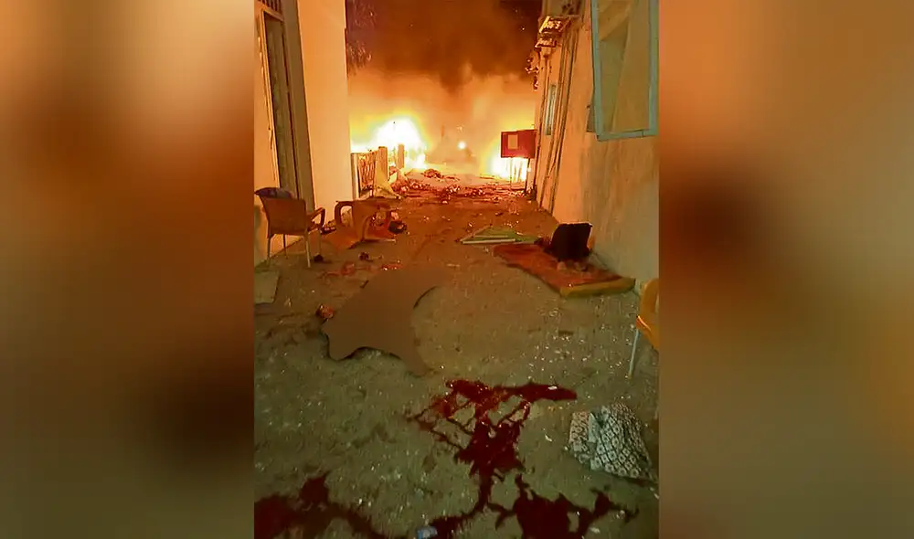 Tragedia. Un palestino yace muerto muy cerca de la zona donde impactó el misil que destruyó gran parte del hospital en Gaza. Foto: EFE Tragedia. Un palestino yace muerto muy cerca de la zona donde impactó el misil que destruyó gran parte del hospital en Gaza. Foto: EFE