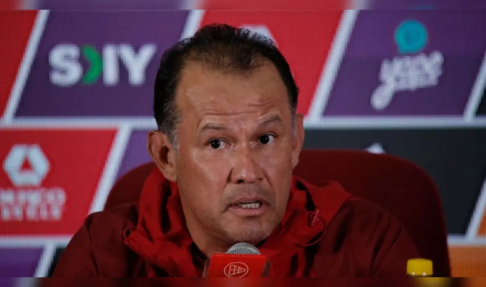 Juan Reynoso compareció ante la prensa tras la derrota de Perú sobre Argentina. Foto: La República/Antonio Melgarejo