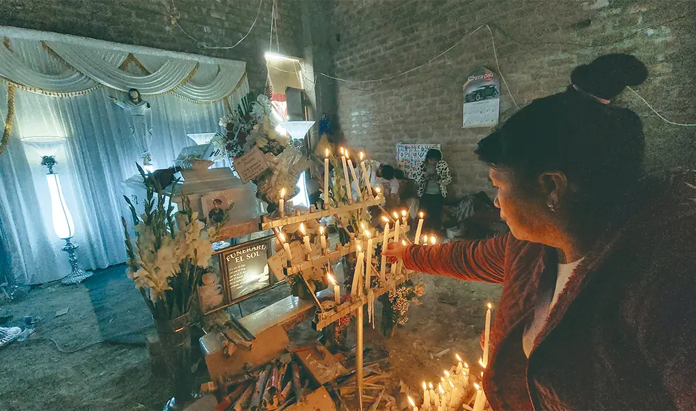 Justicia esquiva. Velatorio de los restos de José Luis Aguilar Yucra, en diciembre del 2022. Foto: Wilber Huacasi/La República Justicia esquiva. Velatorio de los restos de José Luis Aguilar Yucra, en diciembre del 2022. Foto: Wilber Huacasi/La República