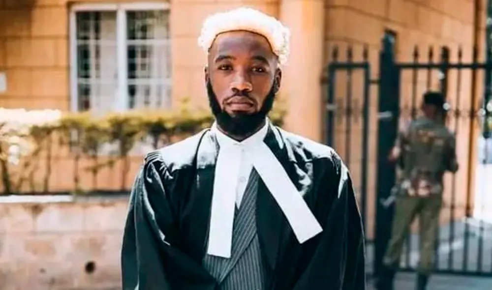 Brian Mwenda Njagi laboraba como abogado en Kenia sin haber estudiado Derecho y sin un título universitario. Foto: Medium Brian Mwenda Njagi laboraba como abogado en Kenia sin haber estudiado Derecho y sin un título universitario. Foto: Medium