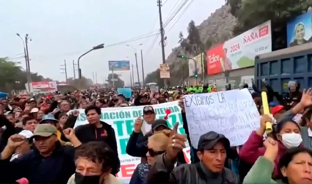 Ciudadanos temen la reactivación de quebradas. Foto: Canal N Ciudadanos temen la reactivación de quebradas. Foto: Canal N