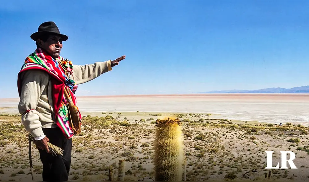 El lago Poopó, a principios de la década, tenía una extensión de 2.337 km que se ha ido reduciendo con el paso de los años hasta quedar desértico. Foto: composición LR/EFE El lago Poopó, a principios de la década, tenía una extensión de 2.337 km que se ha ido reduciendo con el paso de los años hasta quedar desértico. Foto: composición LR/EFE
