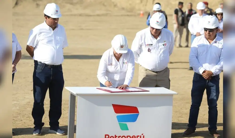 Petroperú será también responsable de la operación temporal de los lotes Z-2B y X, según adelantó el Gobierno. Foto: Presidencia del Perú Petroperú será también responsable de la operación temporal de los lotes Z-2B y X, según adelantó el Gobierno. Foto: Presidencia del Perú