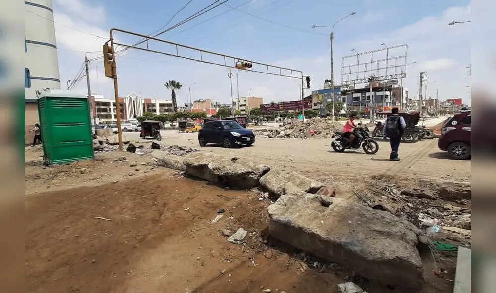 A casi un año de su inicio, la obra millonaria de Sáenz Peña no tiene cuando acabar. Foto: Carlos Vásquez/La República A casi un año de su inicio, la obra millonaria de Sáenz Peña no tiene cuando acabar. Foto: Carlos Vásquez/La República