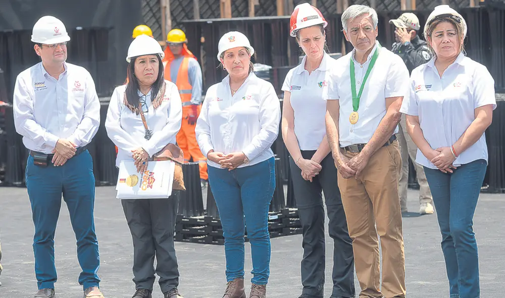 Agenda. Presidenta supervisó obras ante llegada de El Niño. Foto: difusión Agenda. Presidenta supervisó obras ante llegada de El Niño. Foto: difusión