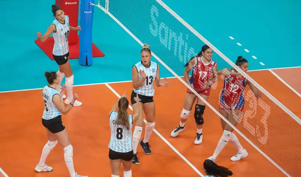 Las Panteras lograron su primer triunfo en los Juegos Panamericanos 2023. Foto: FEVA Las Panteras lograron su primer triunfo en los Juegos Panamericanos 2023. Foto: FEVA