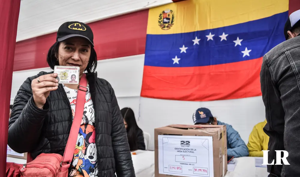 Las mesas de votación permanecieron abiertas hasta las 4.00 p. m., en el horario de Perú. Foto: Jesús Maza/La República Las mesas de votación permanecieron abiertas hasta las 4.00 p. m., en el horario de Perú. Foto: Jesús Maza/La República