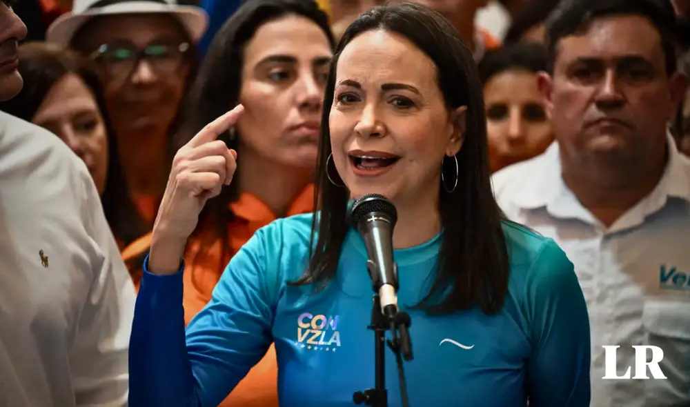 María Corina Machado recibió los resultados en su centro de campaña. Foto: composición LR/AFP