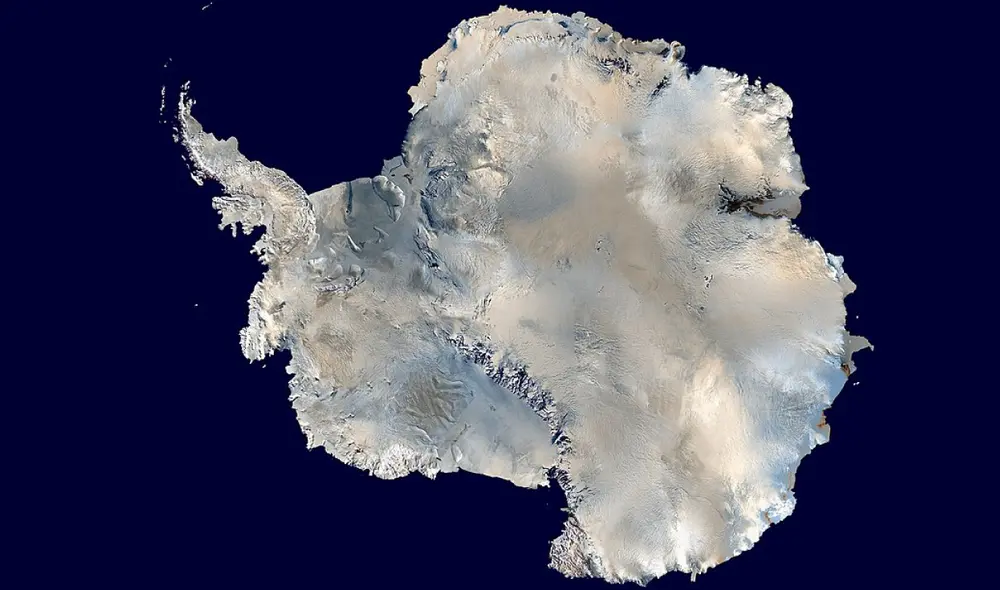 Se estudió el área bajo el hielo antártico oriental con satélites radares. Foto: Dave Pape Se estudió el área bajo el hielo antártico oriental con satélites radares. Foto: Dave Pape