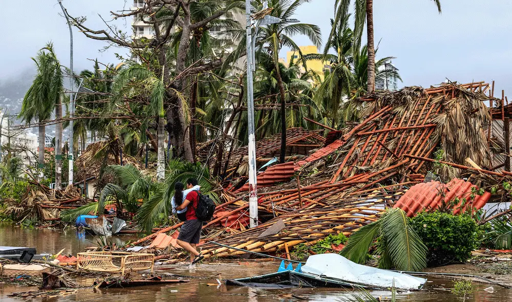 Se han habilitado centros de acopio para apoyar con víveres a los damnificados de Otis. Foto: EFE