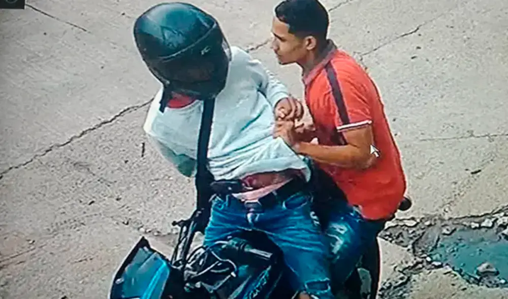 El delincuente malherido fue trasladado a una clínica, sin embargo, perdió la vida. Foto y video: Twitter El delincuente malherido fue trasladado a una clínica, sin embargo, perdió la vida. Foto y video: Twitter