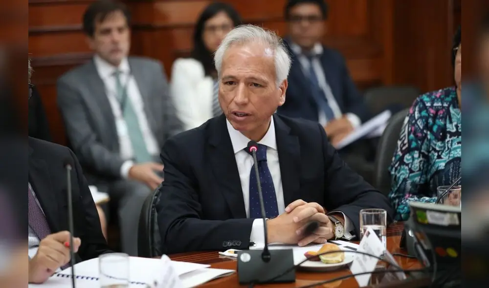 Aldo Vásquez cuestionó que se vulneró el debido proceso en la comisión y los plazos establecidos para la investigación sumaria. Foto: PCM