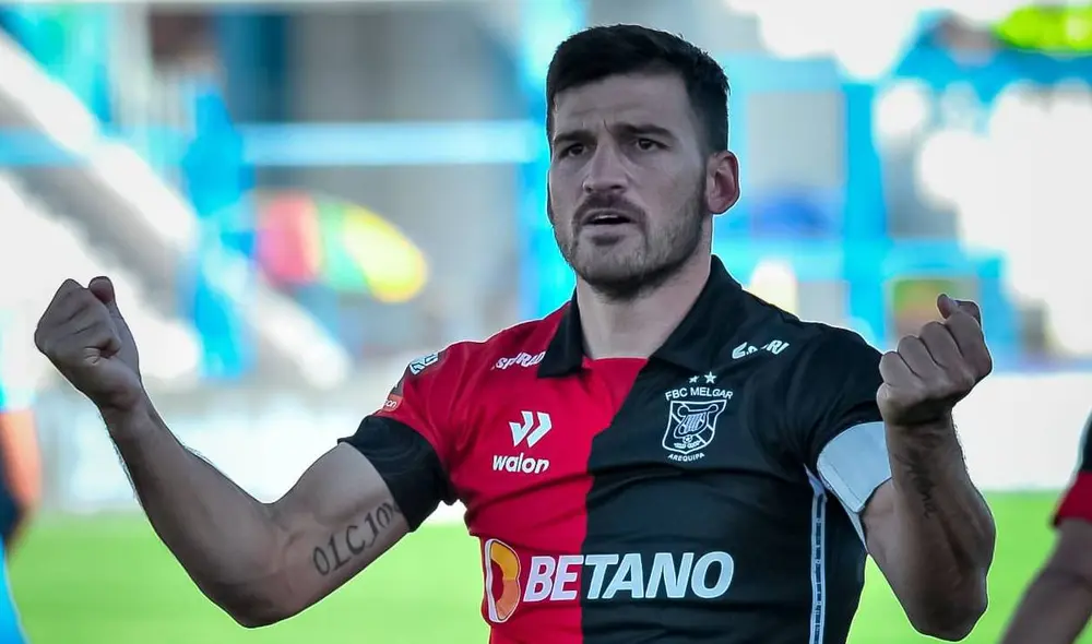 Bernardo Cuesta le dio el triunfo a los rojinegros en Juliaca. Foto: X/FBCMelgar