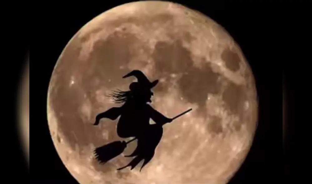 Historiador contó una leyenda urbana de brujas. Foto y video: Radio Yaraví Arequipa Historiador contó una leyenda urbana de brujas. Foto y video: Radio Yaraví Arequipa