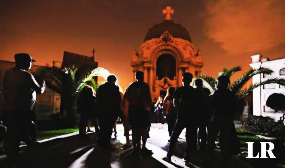 Los ciudadanos que se animen a visitar el Presbítero maestro este 31 de octubre conocerán los mausoleos, las tumbas y nichos del cementerio. Foto: composición LR/ Fabrizio Oviedo Los ciudadanos que se animen a visitar el Presbítero maestro este 31 de octubre conocerán los mausoleos, las tumbas y nichos del cementerio. Foto: composición LR/ Fabrizio Oviedo