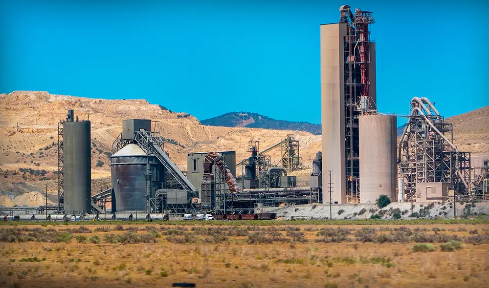La planta de Tehachapi opera hoy con una capacidad de producción de 1 millón de toneladas cortas de cemento. Foto: Unacem