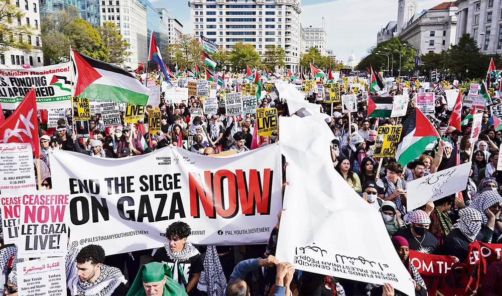 Solidaridad. Protestas en Freedom Plaza en Washington, DC, EE. UU., tras la muerte de miles de civiles israelíes y palestinos. Foto: EFE