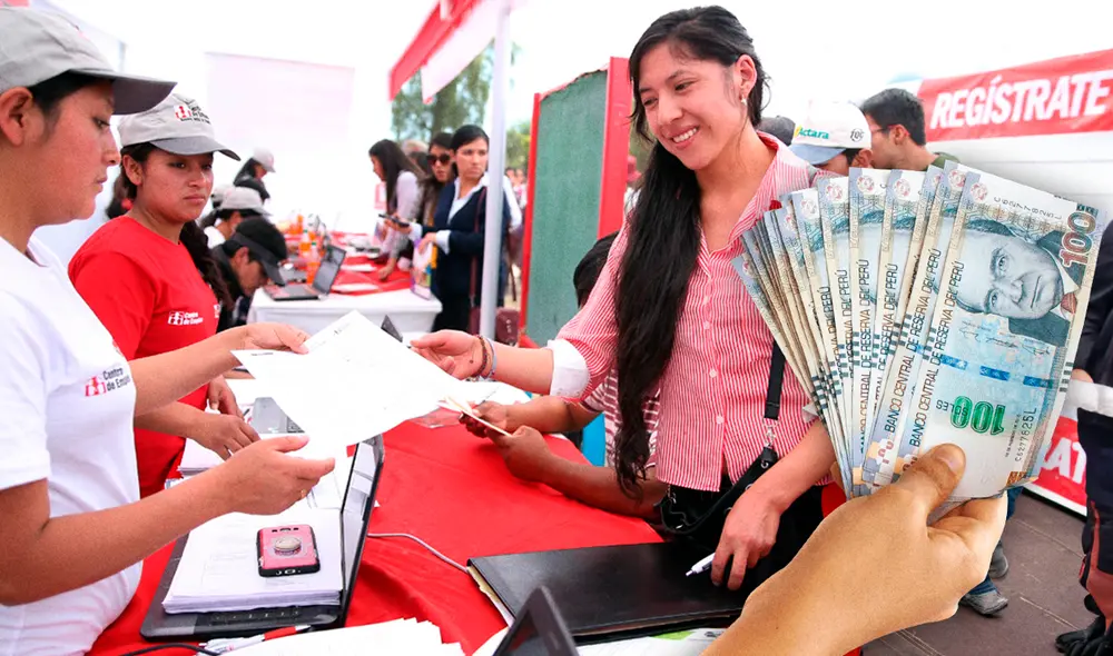 Conoce los detalles de las convocatorias de trabajo en la PCM, Ministerio Público, Sunat y otras entidades públicas. Foto: composición de Álvaro Lozano/LR/MTPE