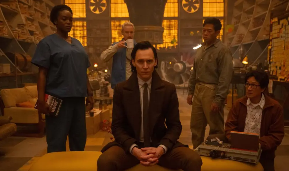 Loki pudo controlar sus saltos en el tiempo, por lo que encontrará la forma de salvar a la AVT y a sus amigos. Foto: Disney+ Loki pudo controlar sus saltos en el tiempo, por lo que encontrará la forma de salvar a la AVT y a sus amigos. Foto: Disney+