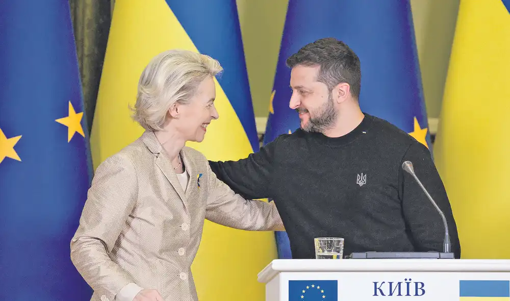 Cumbre. Presidenta de la CE, Ursula von der Leyen, y líder ucraniano Volodímir Zelenski. Foto: EFE Cumbre. Presidenta de la CE, Ursula von der Leyen, y líder ucraniano Volodímir Zelenski. Foto: EFE