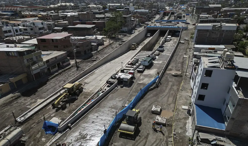 La obra vial más importante en la ciudad no culminará este año. Foto: Rodrigo Talavera LR