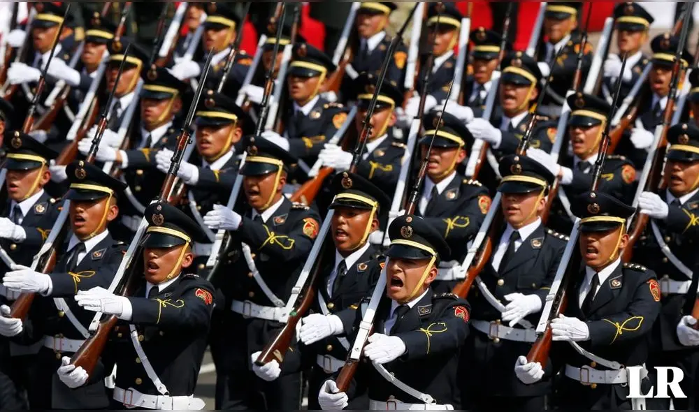La edad para postular a la policía es desde los 18 hasta los 25 años. Foto: Antonio Melgarejo/La República