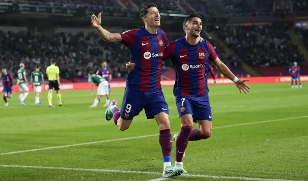 Barcelona sigue en la lucha por el título de LaLiga de España y marcha tercero. Foto: EFE