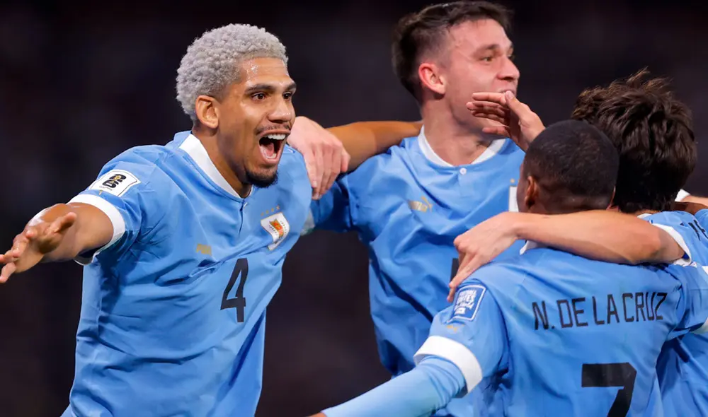 La selección uruguay sacó un importante triunfo en La Bombonera ante Argentina. Foto: EFE