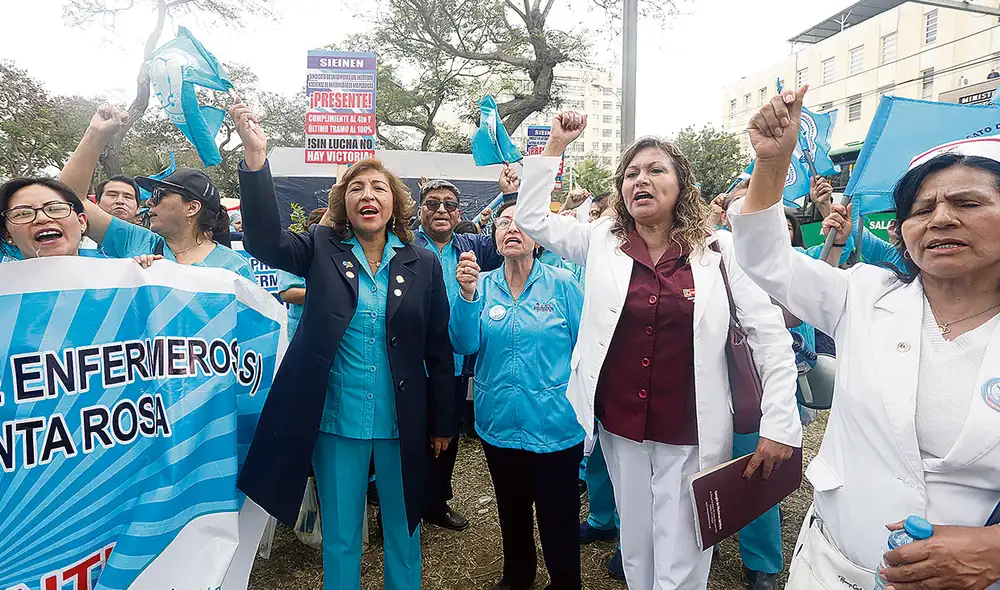 Decisión tomada. La paralización afectaría varios servicios en los hospitales públicos. Los perjudicados serán los usuarios. Foto: Félix Contreras/La República Decisión tomada. La paralización afectaría varios servicios en los hospitales públicos. Los perjudicados serán los usuarios. Foto: Félix Contreras/La República