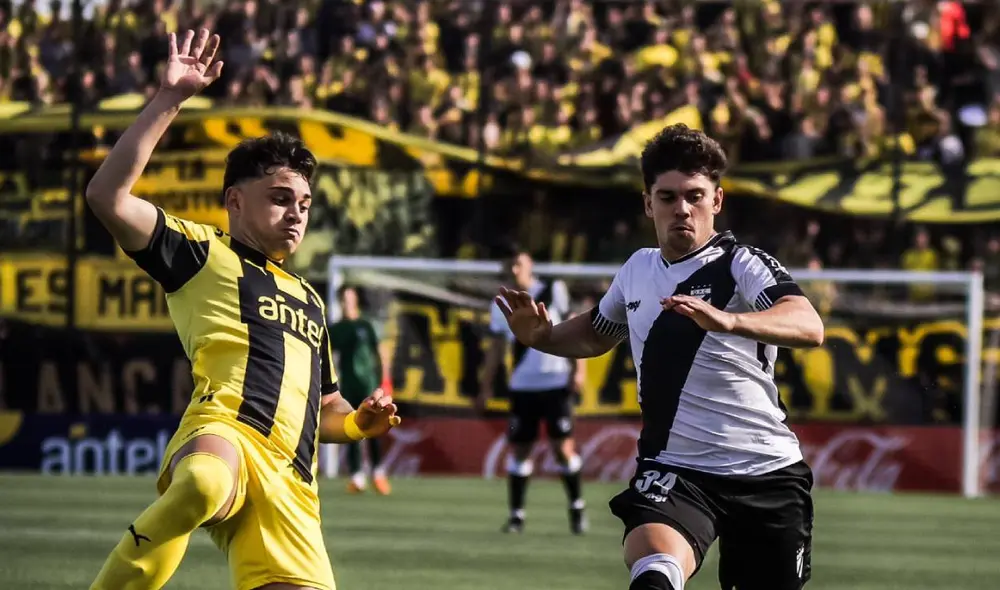 Danubio sacó una importante victoria sobre Peñarol. Foto: X/DanubioFC