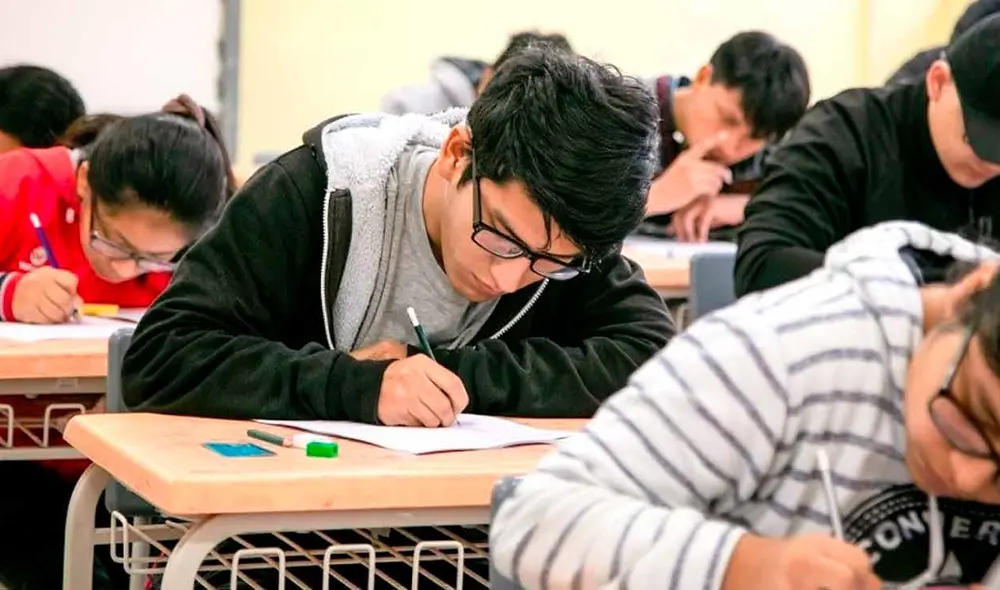 En los colegios no es obligatorio el uso del uniforme escolar, según el Minedu. Foto: Andina