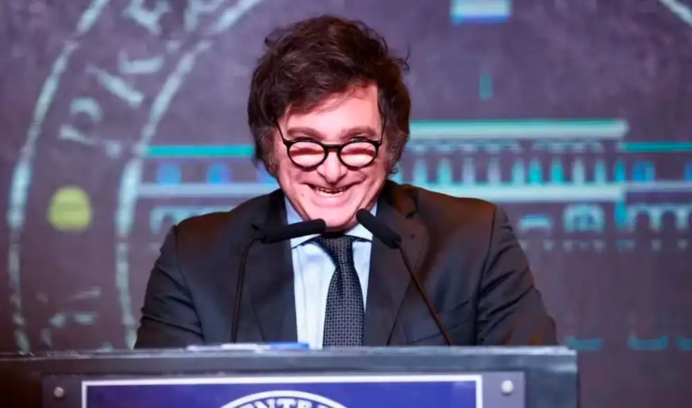 Expertos aseguran que los siguientes discursos de Javier Milei con respecto a la dolarización marcarán el comportamiento de los tipos de cambio. Foto: EFE Expertos aseguran que los siguientes discursos de Javier Milei con respecto a la dolarización marcarán el comportamiento de los tipos de cambio. Foto: EFE