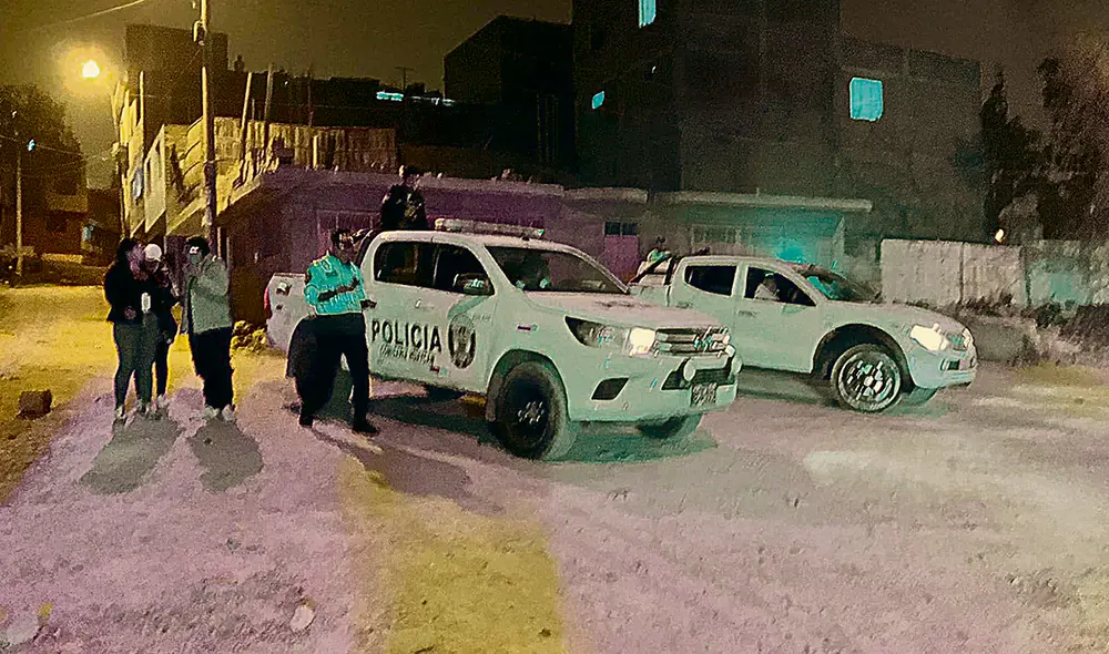 Tardía reacción. Policías llegaron solo para recoger los cadáveres y llevarlos al hospital más cercano. Investigan el caso. Foto: difusión