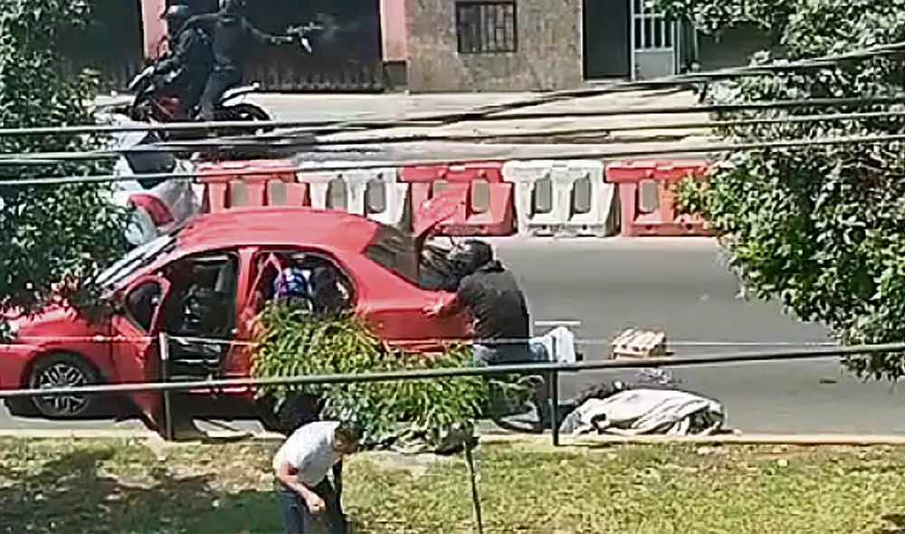 En manada. Uno de los delincuentes no dudó en sacar una miniuzi y disparar a diestra y siniestra contra una patrulla policial. Foto: difusión En manada. Uno de los delincuentes no dudó en sacar una miniuzi y disparar a diestra y siniestra contra una patrulla policial. Foto: difusión