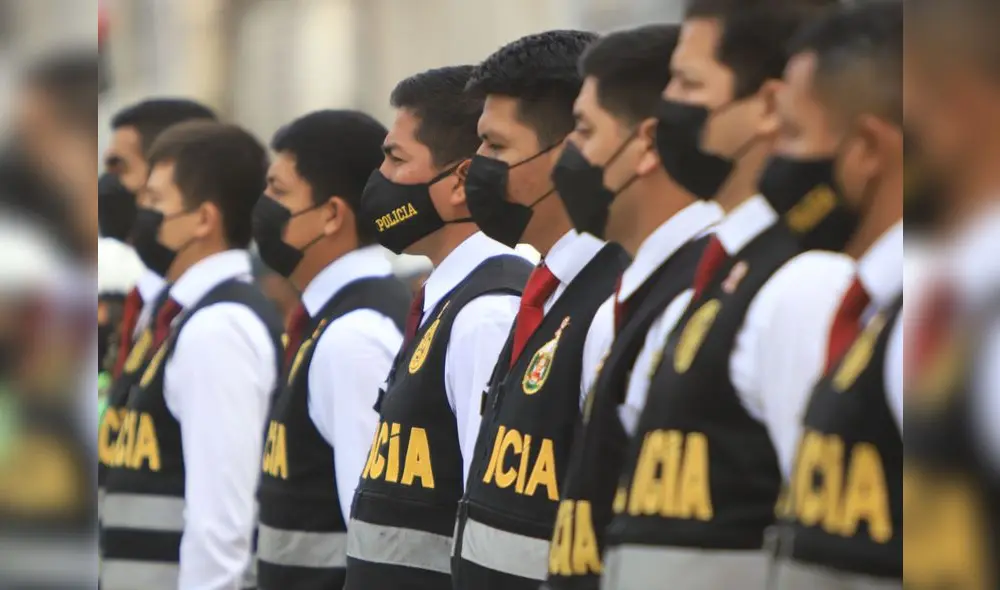 Ciudadanos esperan mayor control con llegada de efectivos policiales a Sullana. Foto: Clinton Medina/La República